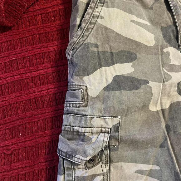No Boundaries Cargo Shorts Camo Size 32 - Picture 6 of 6